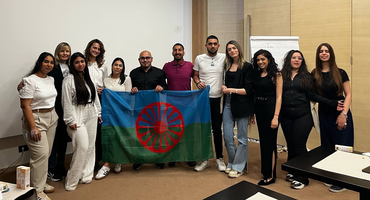 Karavan koji briše granice: Mladi grade mostove razumevanja na Voždovcu