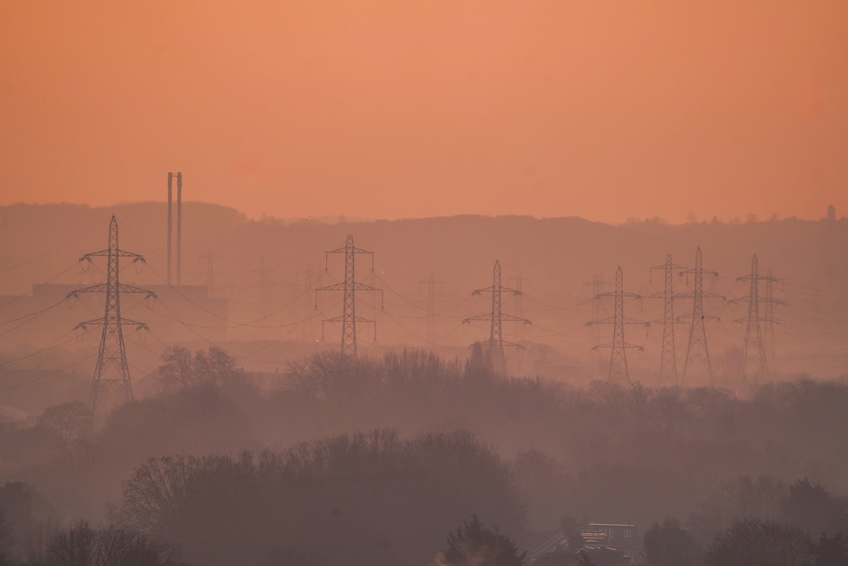 „Krvava kiša“ sve češća u Evropi: Evo kako i zašto SAHARSKA PRAŠINA stiže do našeg kontinenta