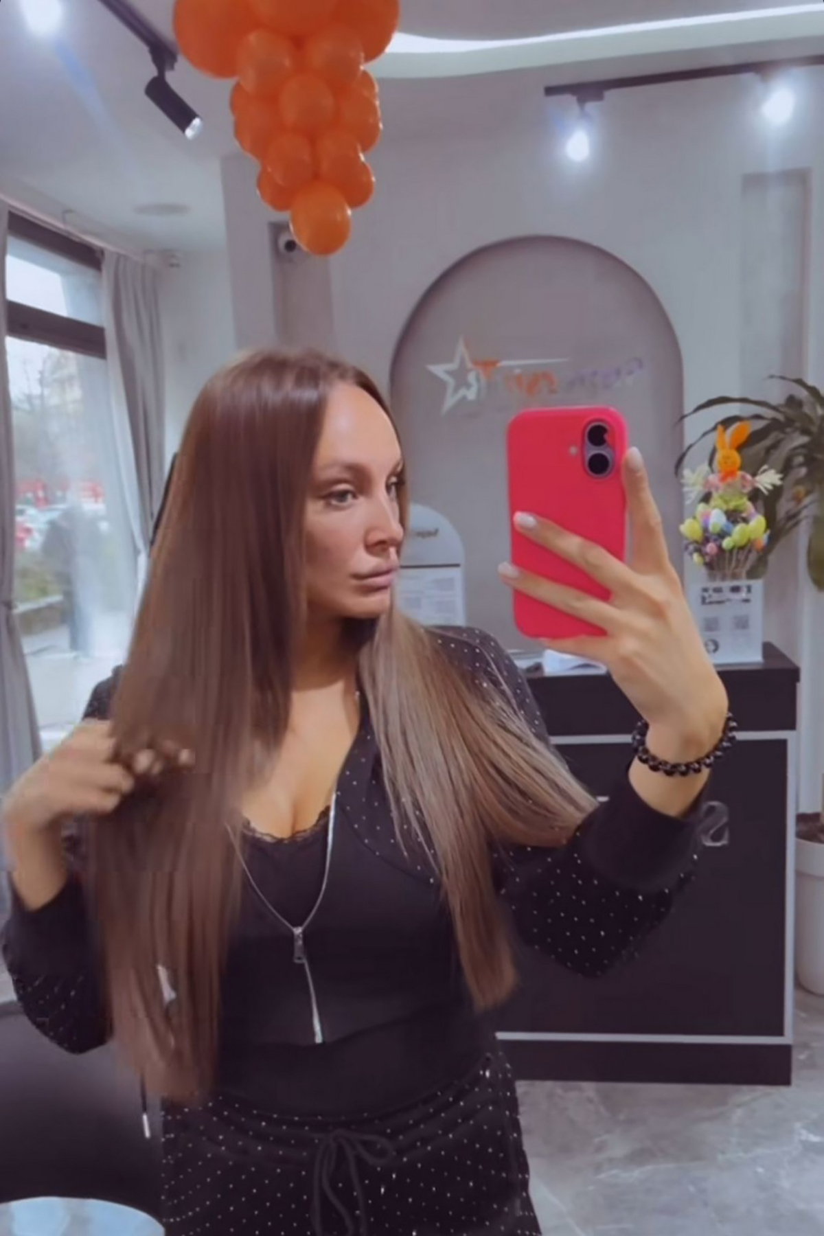 Luna Đogani potpuno promenila imidž: Plava kosa je prošlost, novim izgledom izazvala lavinu komentara