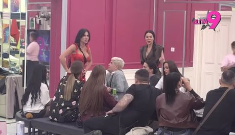 Maja Marinković, Stanija