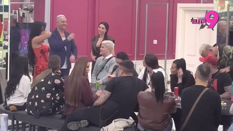 Maja Marinković, Stanija