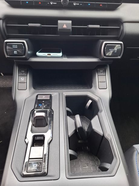 Tojota Toyota RAV4 2026