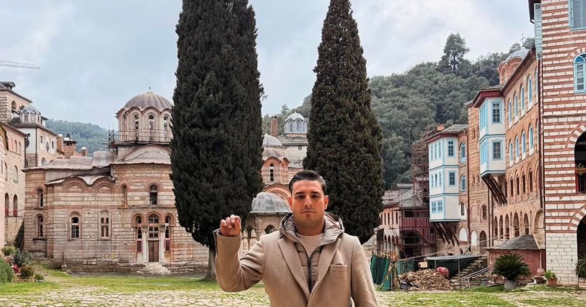 Darko Lazić otišao na Hilandar: Prolazi kroz veliku bol, spas pronalazi na svetom mestu - sa njim su ONI