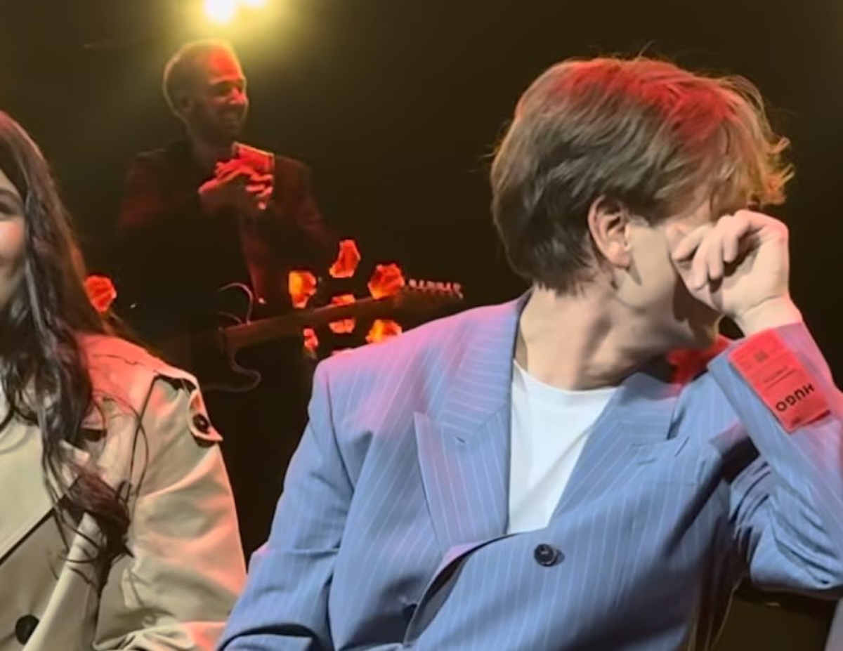 "Vodila bih te kući!" Jakov izveo devojku na binu pa ostao zatečen zbog njenog ponašanja! Pogledajte scenu