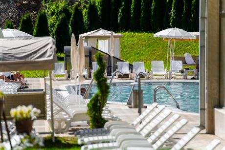 Lukovska, Kuršumlijska, Prolom banja