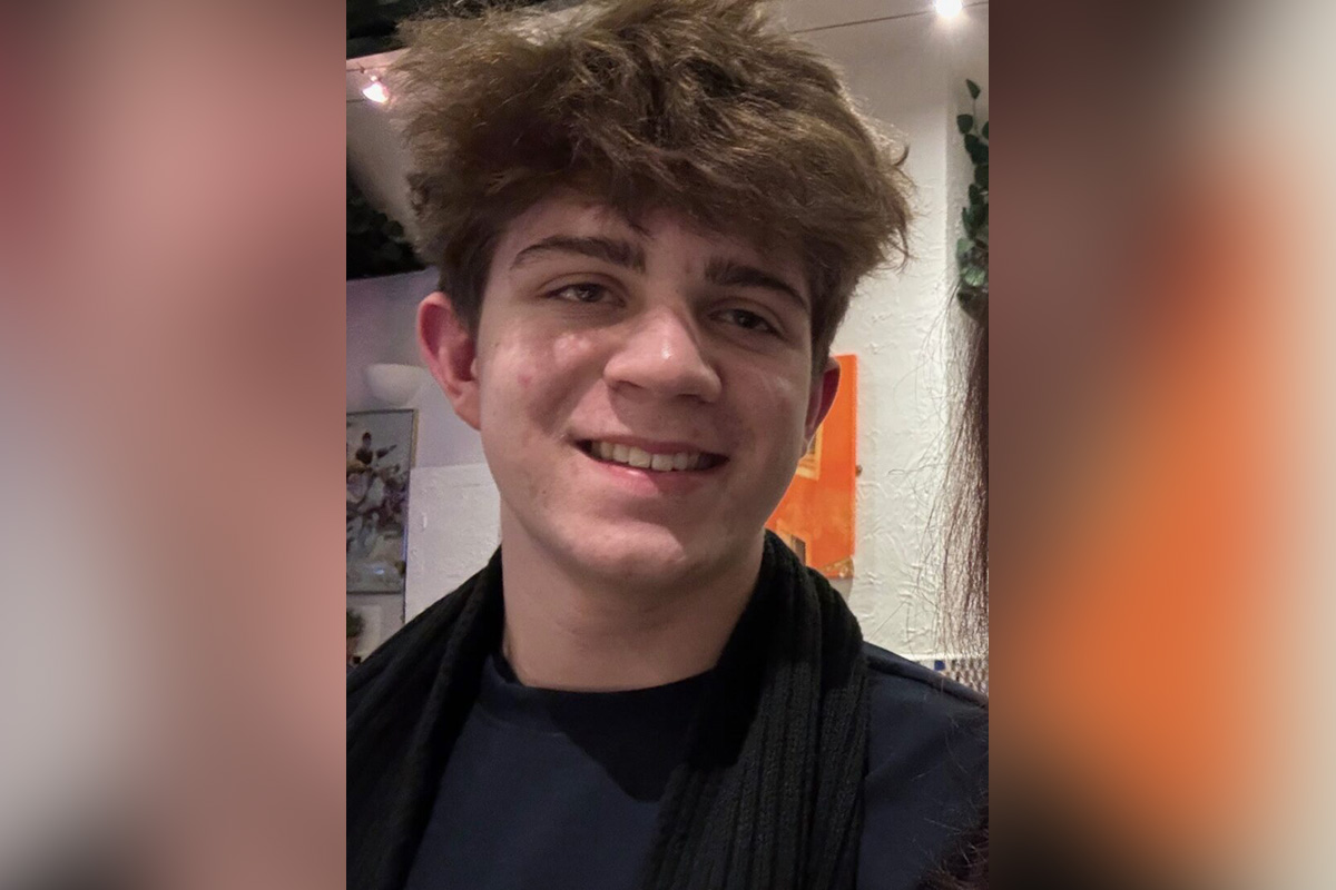 Luka (16) oduzeo sebi život nakon što јe postavio јezivo pitanje ChatGPT: U telefonu ostavio oproštajne poruke