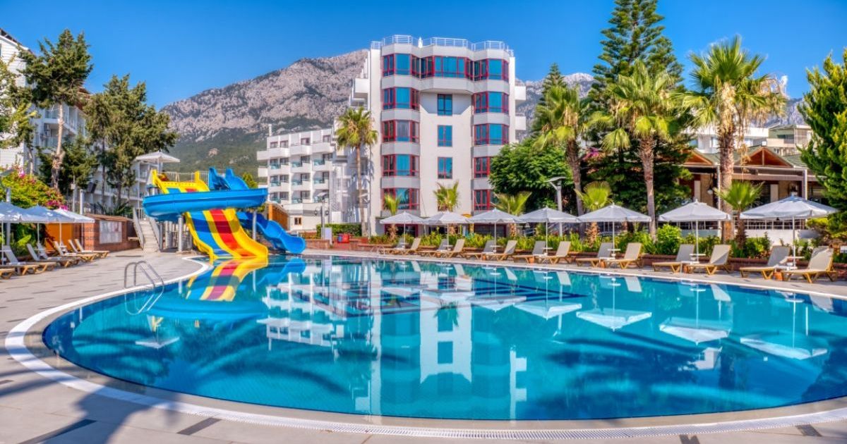 Gde se planine susreću sa morem: Kemer kao savršen izbor za leto