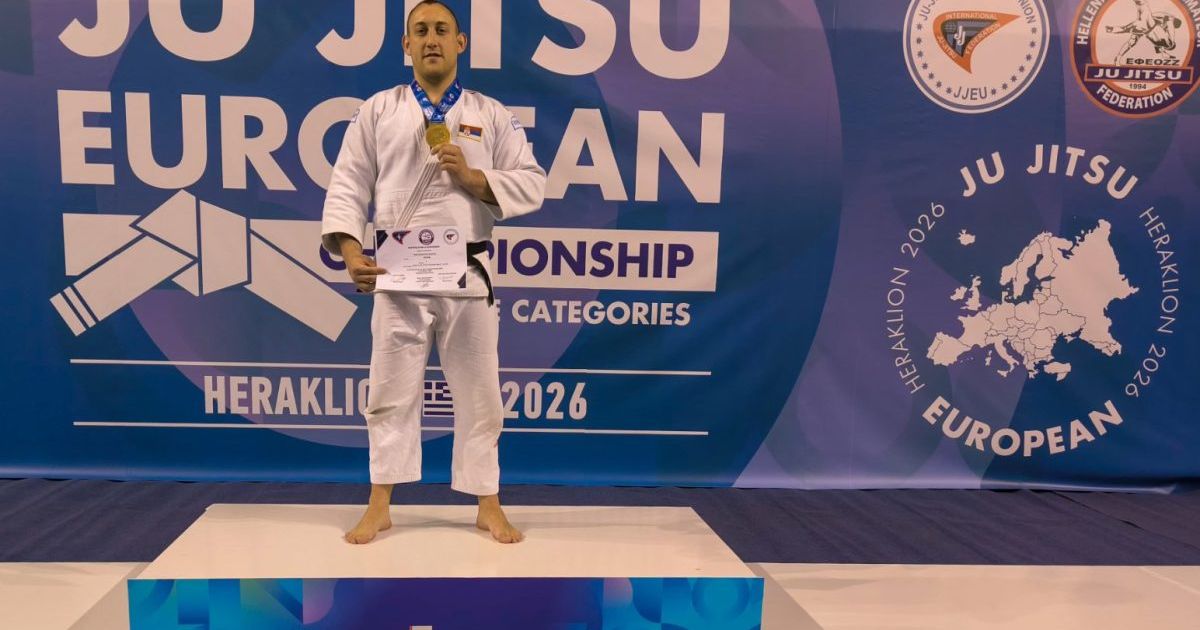 Svetozar trenira 3 sporta, reprezentativac je Srbije, postao je prvak Evrope, pobedio svetskog šampiona