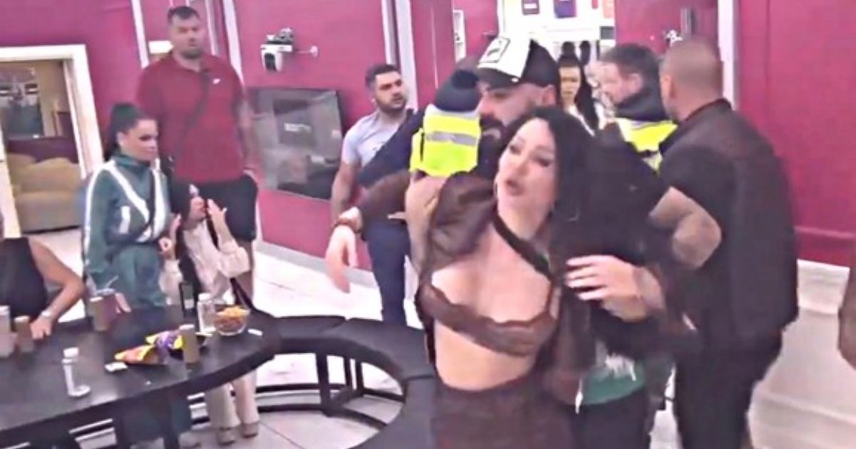 Jezivo, Maja pesnicama udarala Uroša: On vrišti, ona se zaletela kao furija, obezbeđenje je jedva savladalo