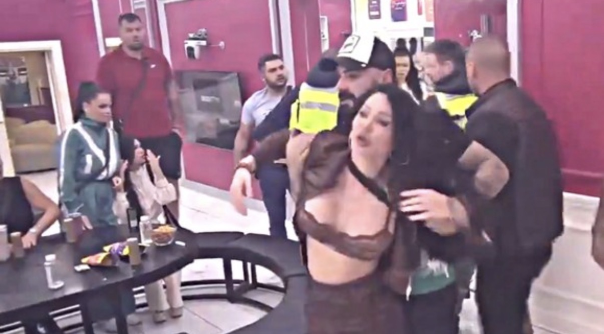 Jezivo, Maja pesnicama udarala Uroša: On vrišti, ona se zaletela kao furija, obezbeđenje je jedva savladalo