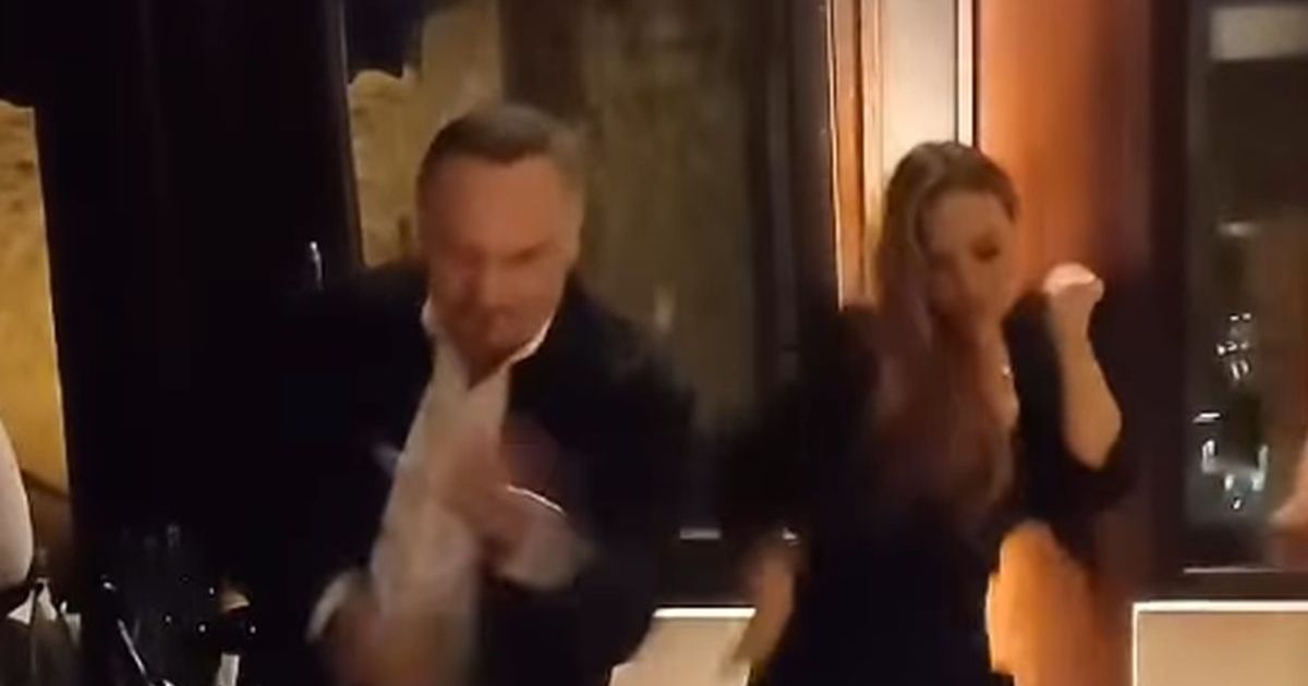 Jelena Tomašević i Knez nasmejali sve urnebesnim plesom: Viralni snimak zapalio mreže 