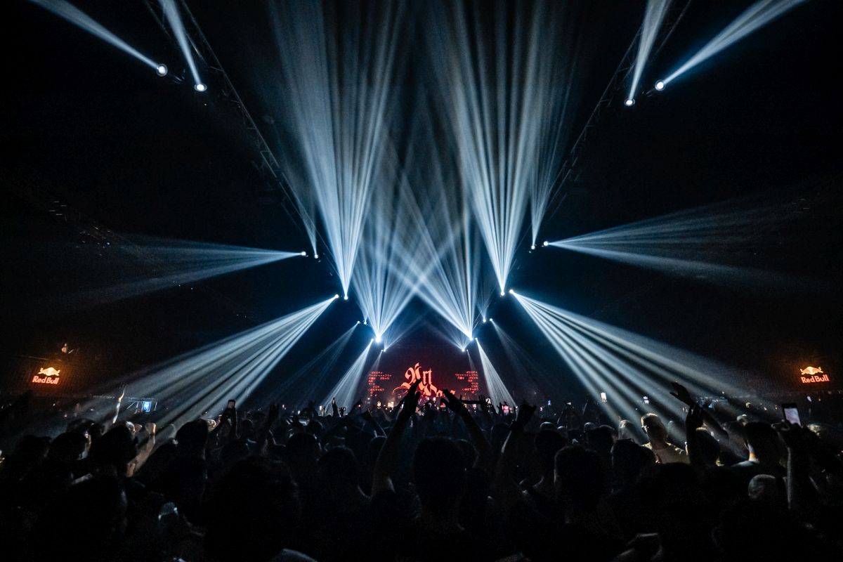 Kapacitet Hangara je proširen, već se traži karta više: Artcore preuzima Luku Beograd ove subote!