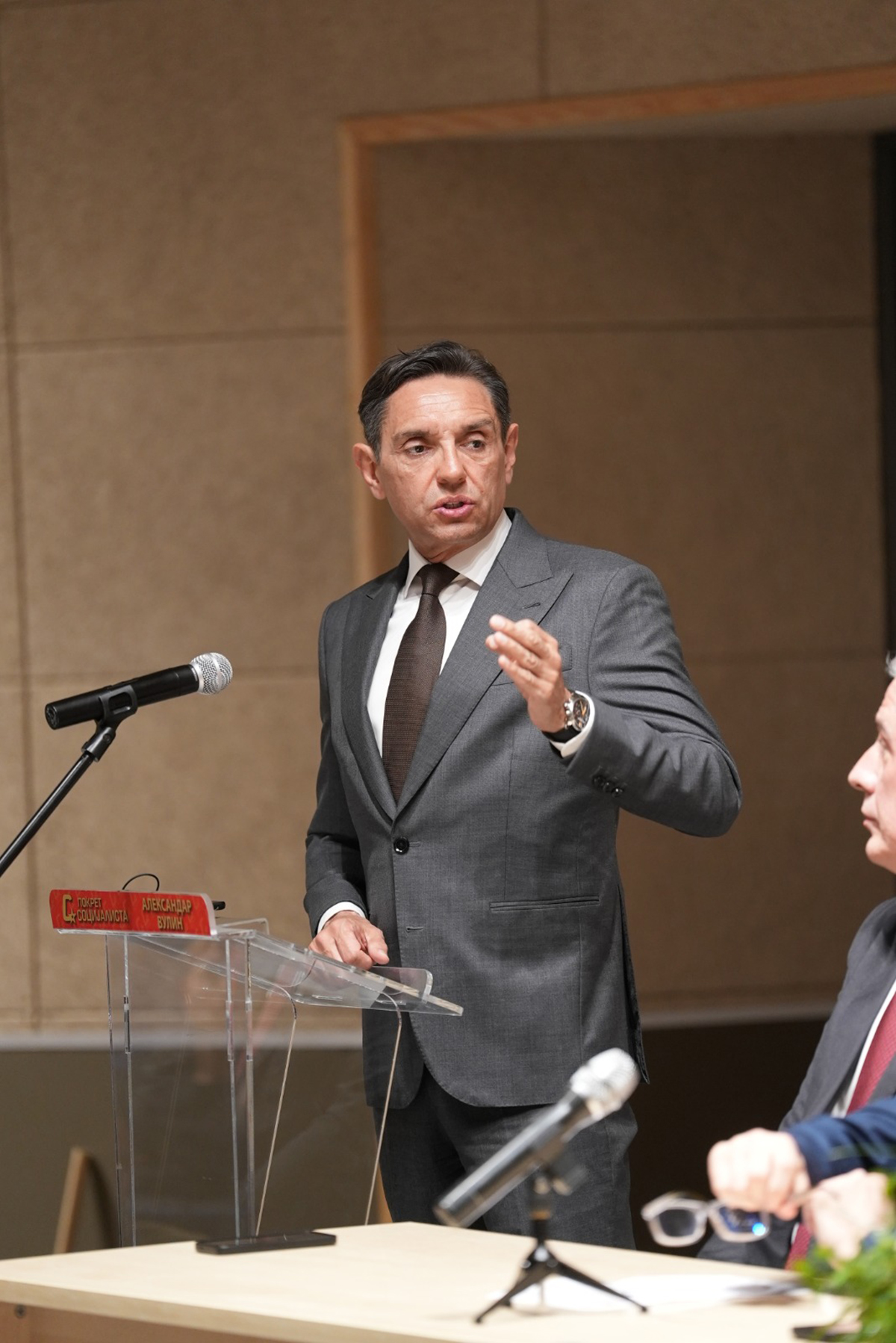 Vulin: Movement of Socialists doesn't think it's time for elections, government reshuffle is necessary