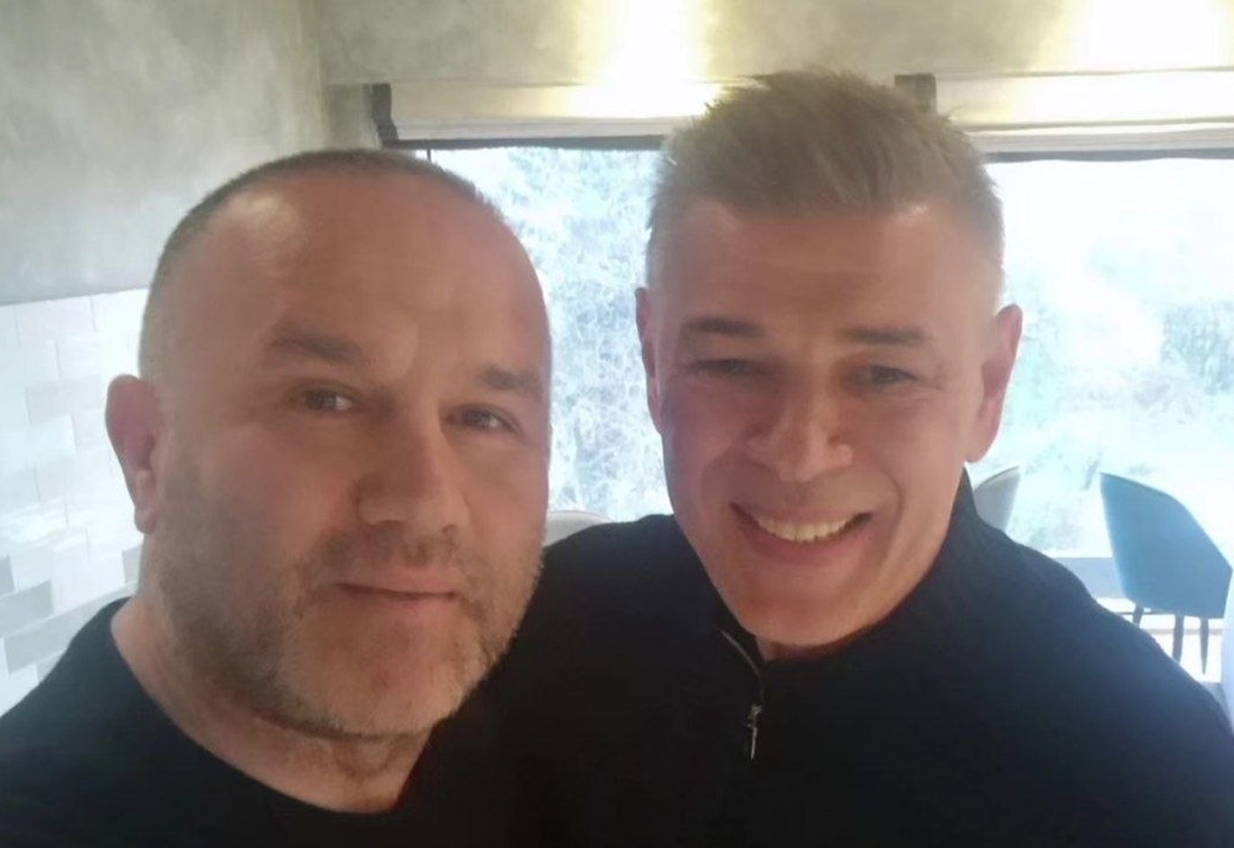 Njegov sin slavio u Srbiji, čuveni bokser iz BiH objavio fotku sa Savom Miloševićem 2 dana nakon odlaska na SP