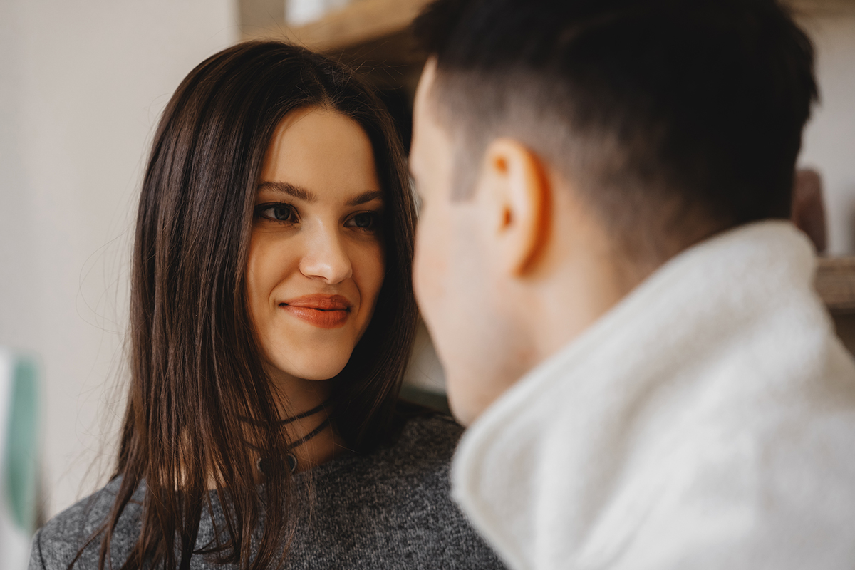 Koje tihe navike polako uništavaju brak: Kako prepoznati signale udaljavanja pre nego što bude kasno
