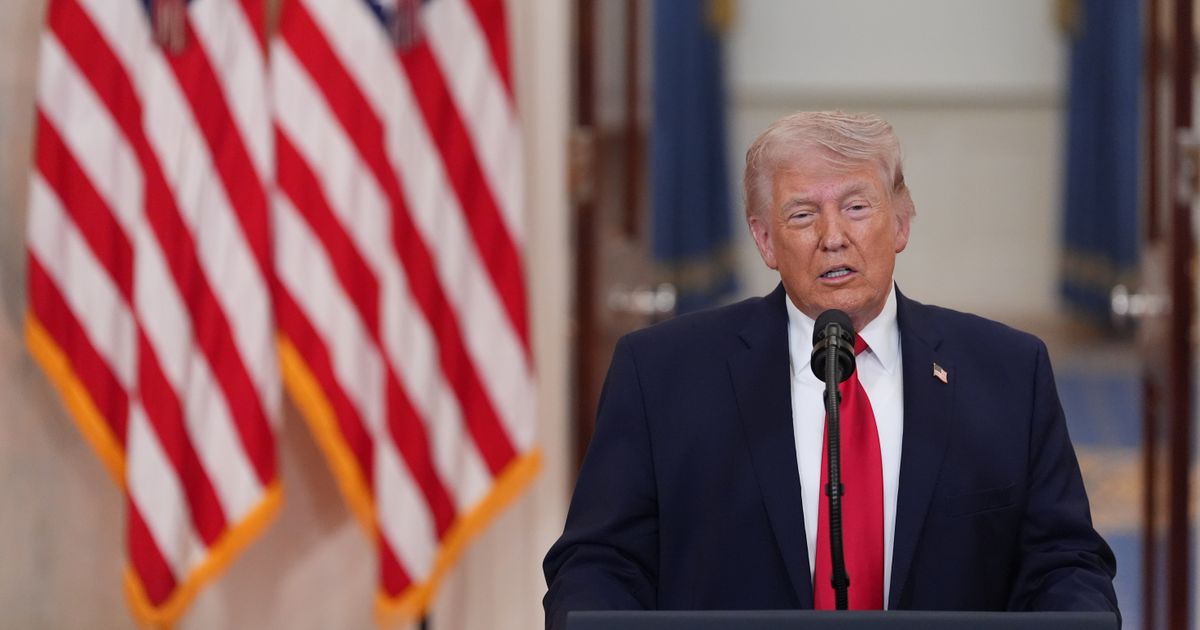 Tramp se obratio svetu oko Irana: 