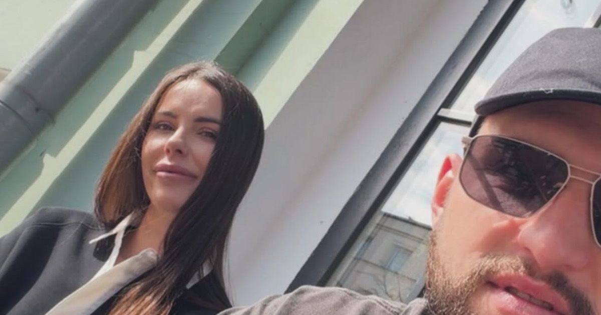 Koliko su zapravo jednostavni! Veljko i Bogdana oduševili sve objavom: Pokazali čime se voze u Rusiji