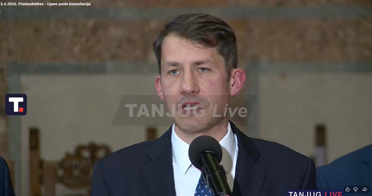 President Vucic starts consultations with parties, meets with Alliance of Vojvodina Hungarians officials