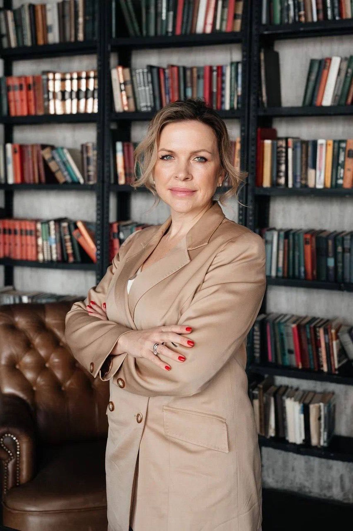 Neobanks as a New Financial Architecture: Will Traditional Banks Disappear?