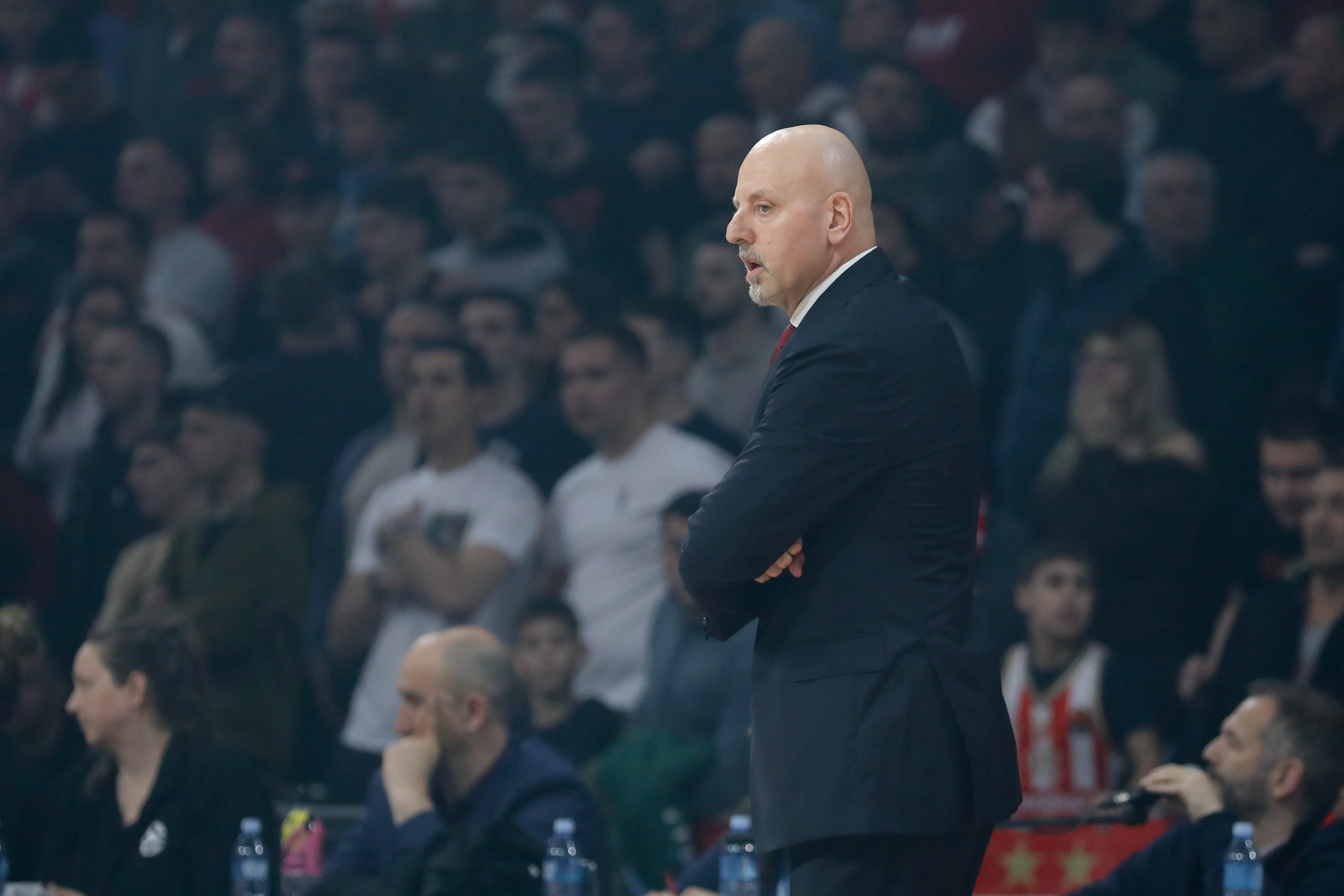 Obradović sa osmehom na licu posle plasmana u plejin rekao: "U našoj zemlji ako izgubiš, ne izlaziš na ulicu"