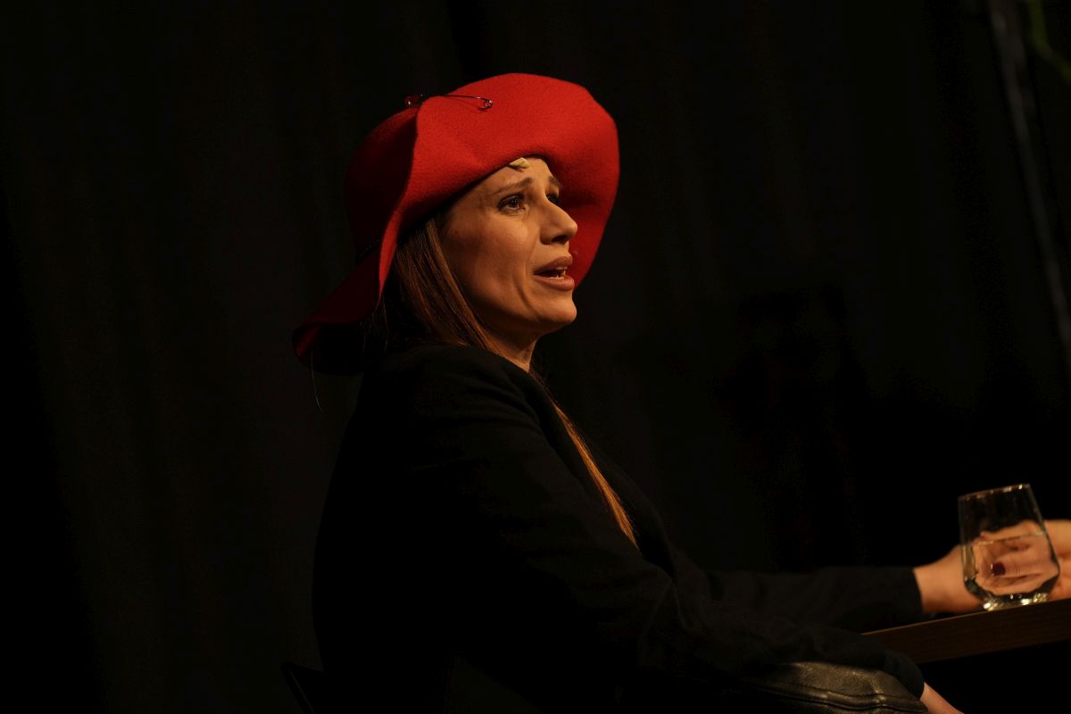 UMETNOST KOJA LEČI: Predstava "Crveni šešir" za kraj marta u teatru humanosti