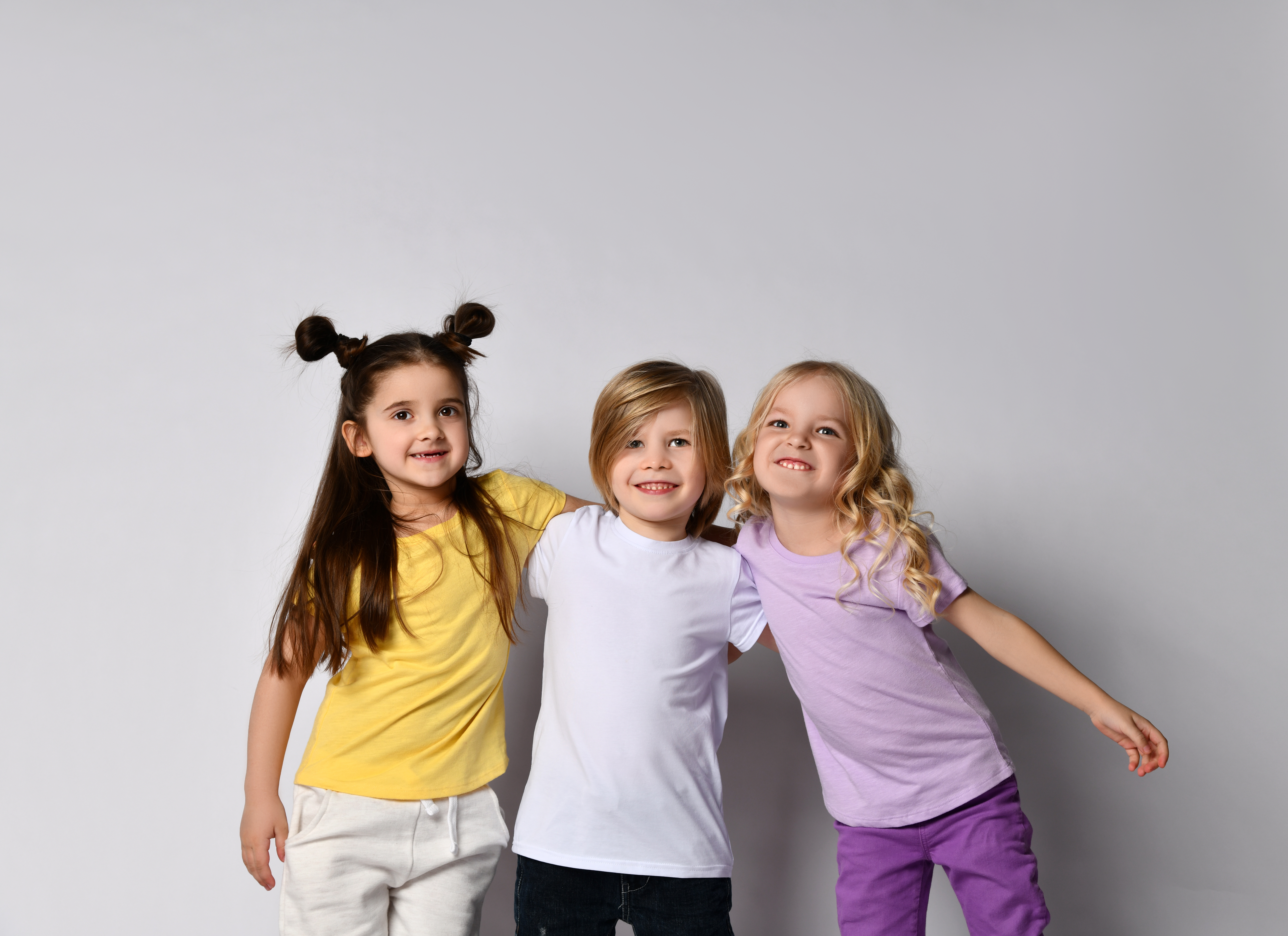 Skrivena opasnost pronađena u odeći za decu: Olovo u majicama za najmlađe