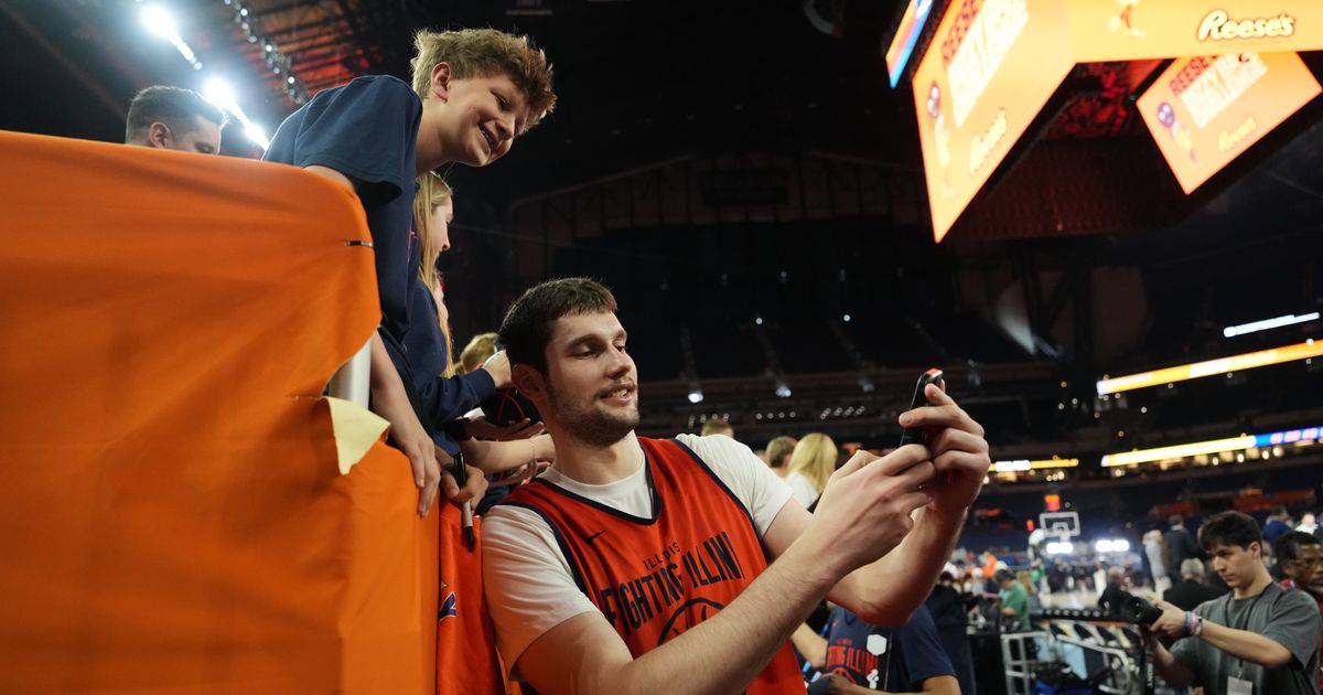 Trening balkanskog Ilinoisa pred NCAA F4 skoro kao derbi u Evroligi: Pogledajte ludnicu navijača