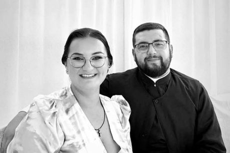 Nenad Mitrić, Derventa mladi sveštenik i supruga izgubili život