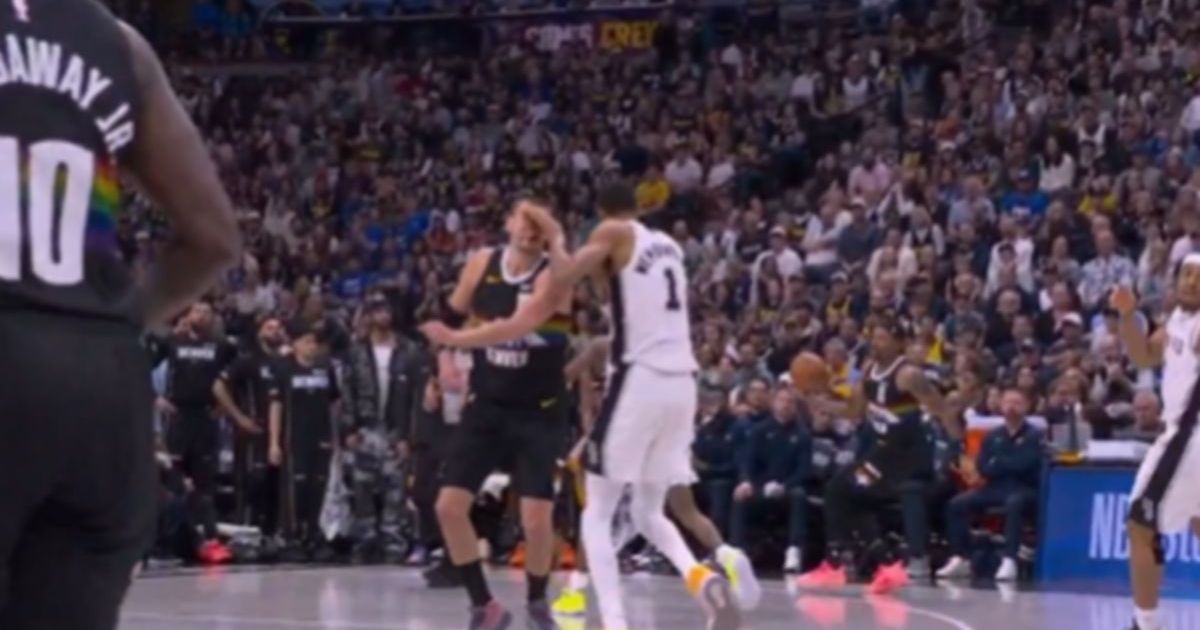 Skandal u NBA: Vembenjama udario Jokića po nosu, raskrvario ga i za to dobio tri slobodna bacanja?!