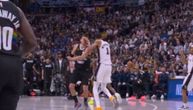 Skandal u NBA: Vembenjama udario Jokića po nosu, raskrvario ga i za to dobio tri slobodna bacanja?!