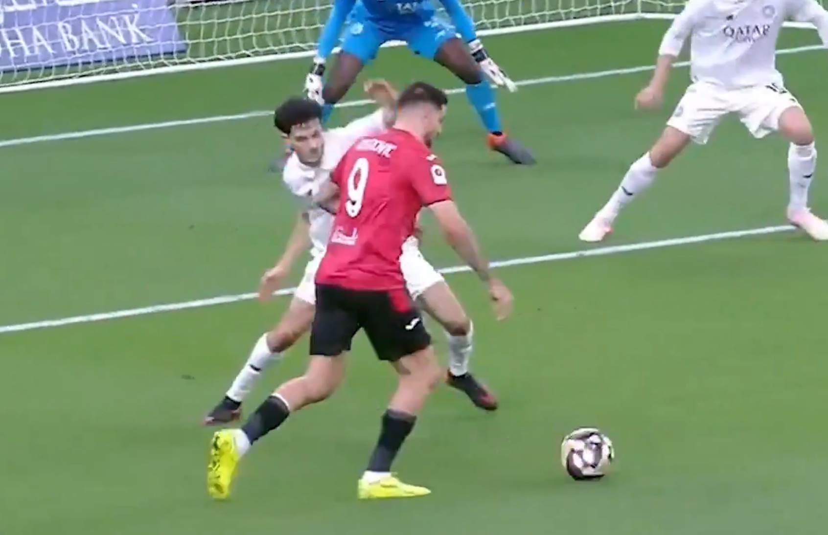 Aleksandar Mitrović kao u dresu Srbije postao junak tima, pokvario plan lidera i veliko Manćinija