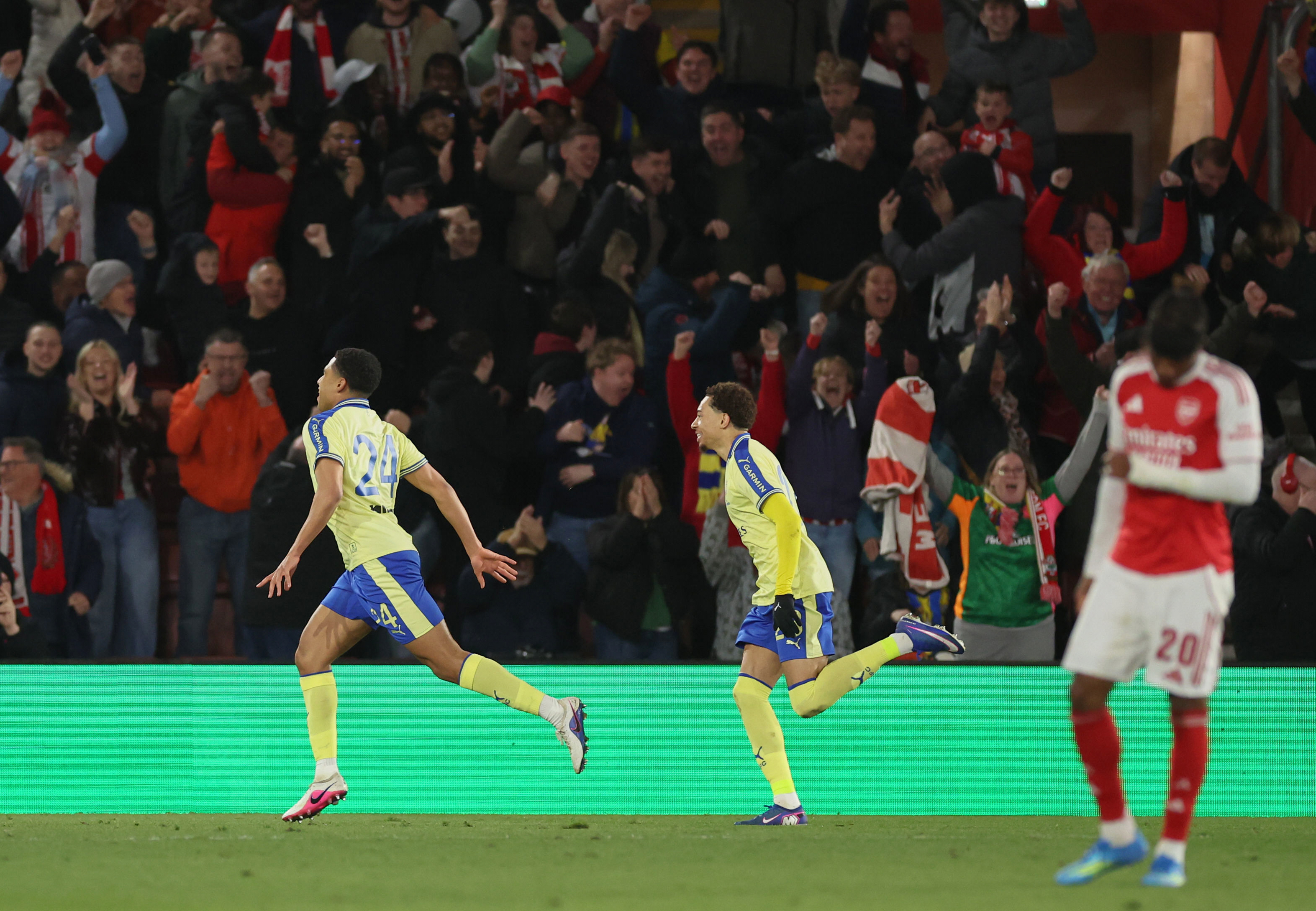 Bruka Arsenala usred borbe za titulu Premijer lige, drugoligaš ih nokautirao u FA kupu