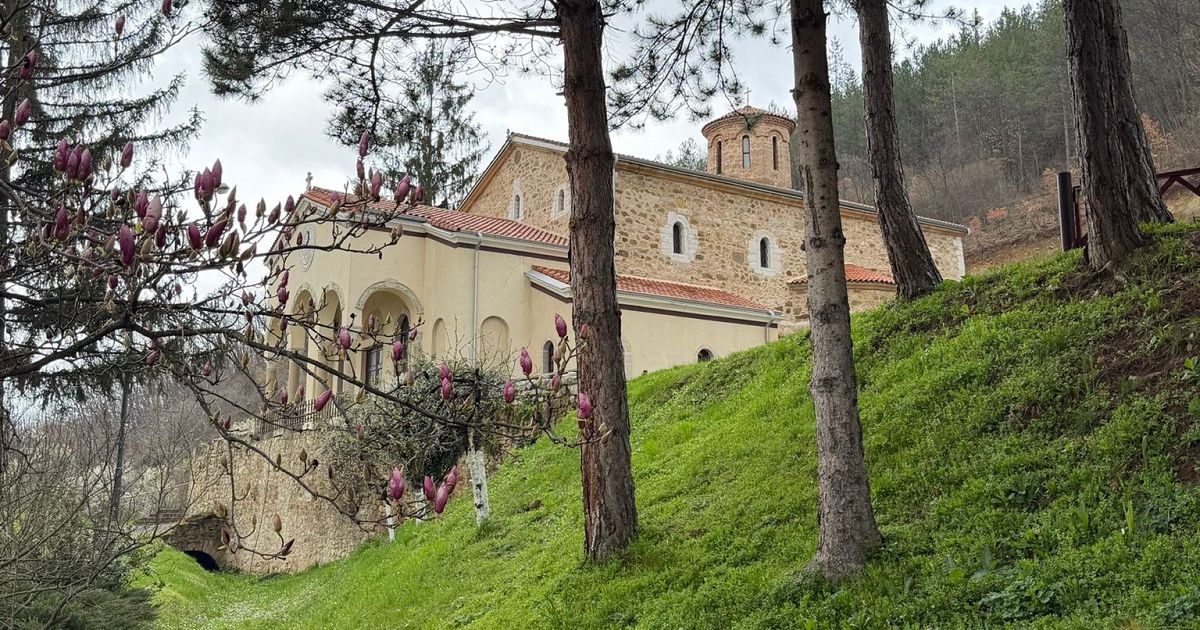 Manastir kraj Pirota krije nestvaran prizor: Priroda koja tera na uživanje