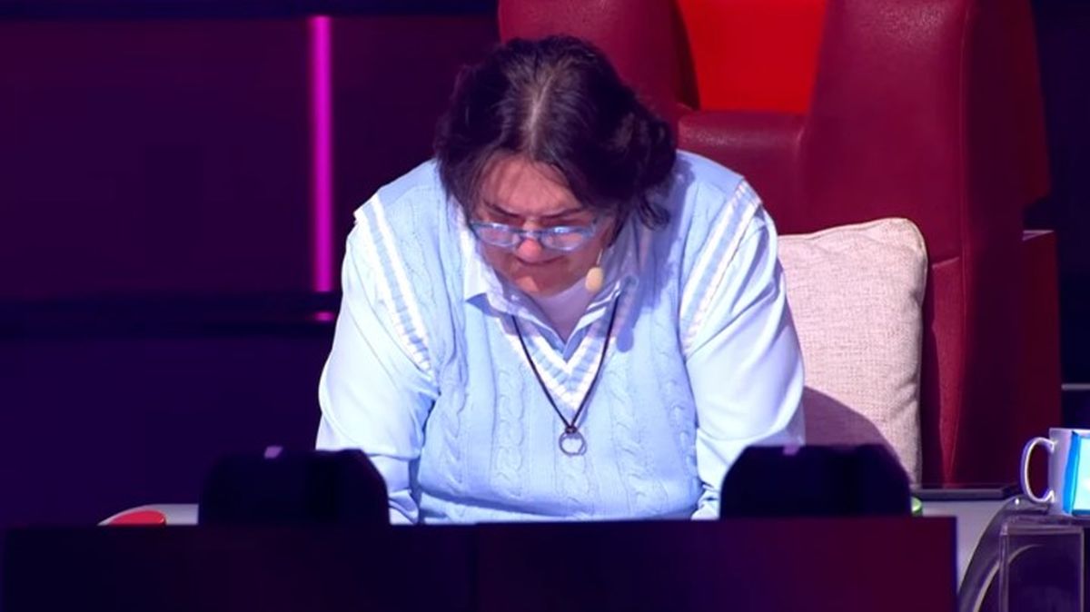 "Molim te, ponovi..." Kemiš na ivici suza u Pinkovim zvezdama, izustio je samo dve rečenice