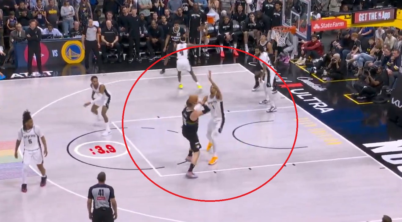 Jokić uradio nemoguće, ostavio Vembanjamu u čudu: Ovo se ne viđa svakog dana