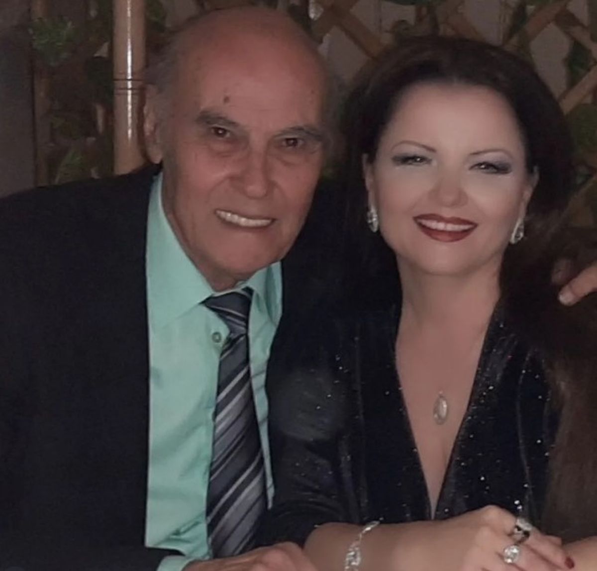 "Pre njega 10 godina nisam imala partnera" Šok ispovest naše pevačice o braku sa 41 godinu starijim kolegom