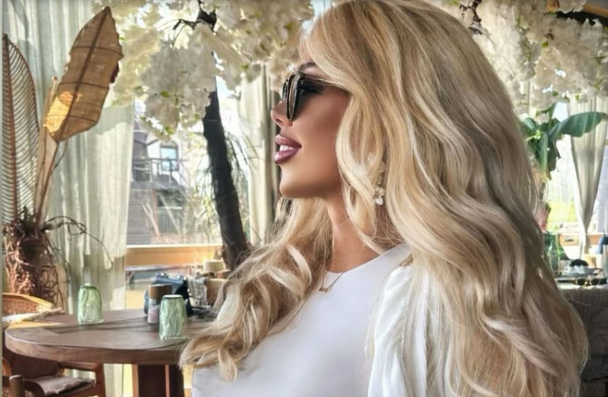 Ćerka naše voditeljke pokazala trudnički stomak: Sara je u 6. mesecu trudnoće i blista, ON je otac deteta