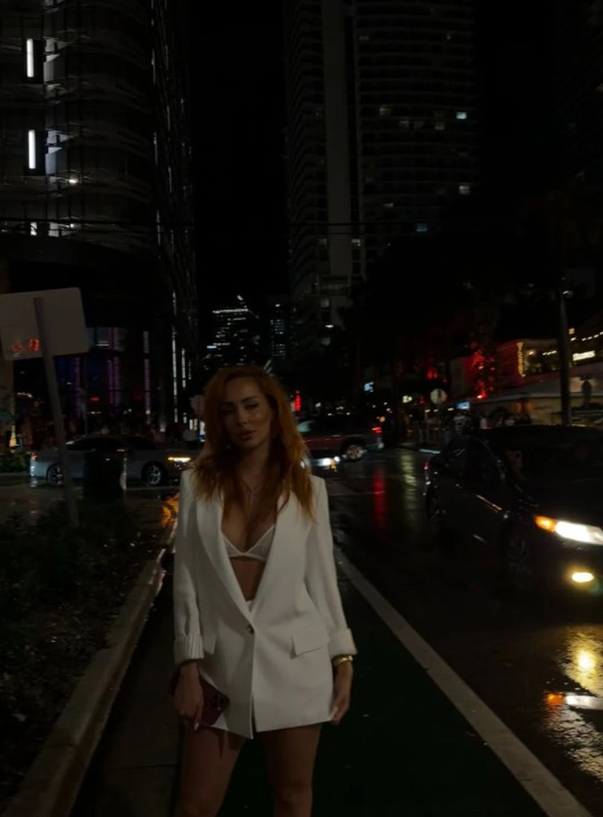 Voditeljka ostavila verenika, pa spakovala stvari i napustila Srbiju: Izašla u grad samo u brusu, gore mreže