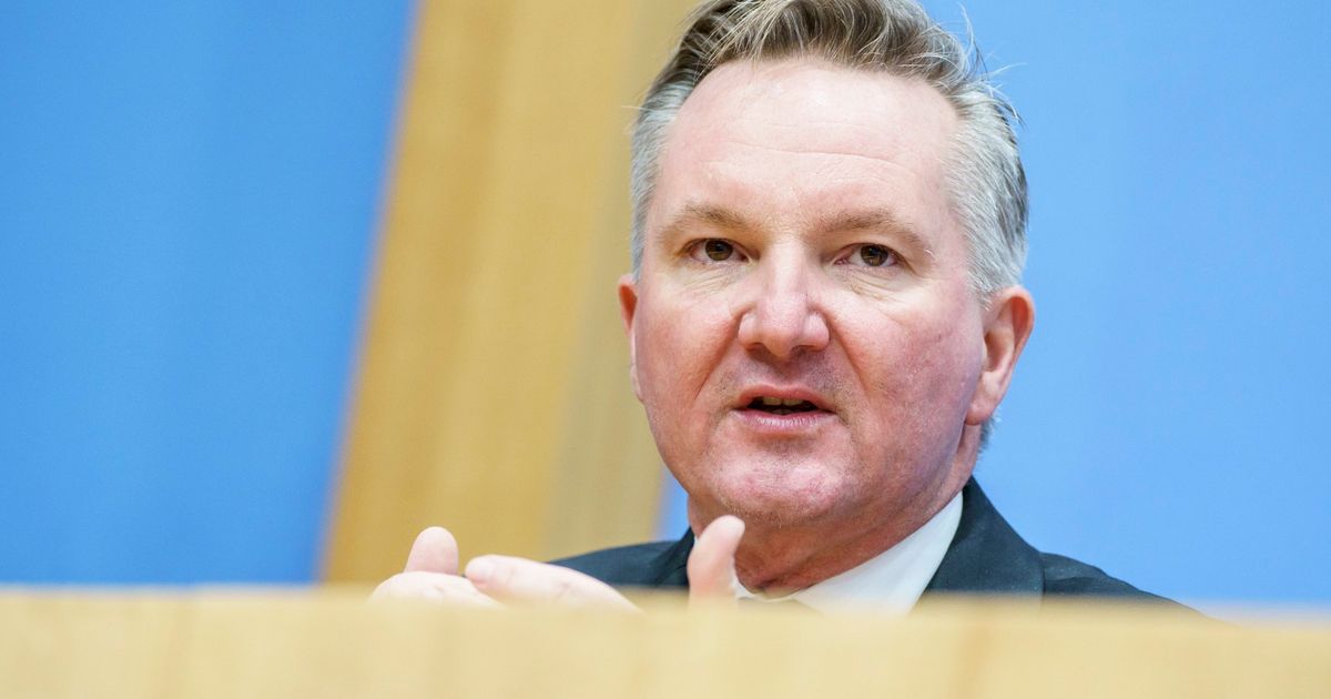 Bouen: Australija obezbedila isporuke goriva do maja