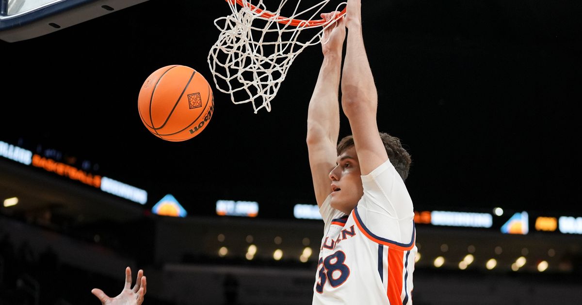 Filip Jović osvojio prestižni koledž turnir! Neverovatan kraj meča i produžetak, srpski košarkaš ponovo sjajan