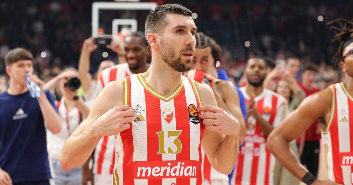 Dobrić odveo igrače do Delija posle Pariza, nastala neviđena ludnica u Areni