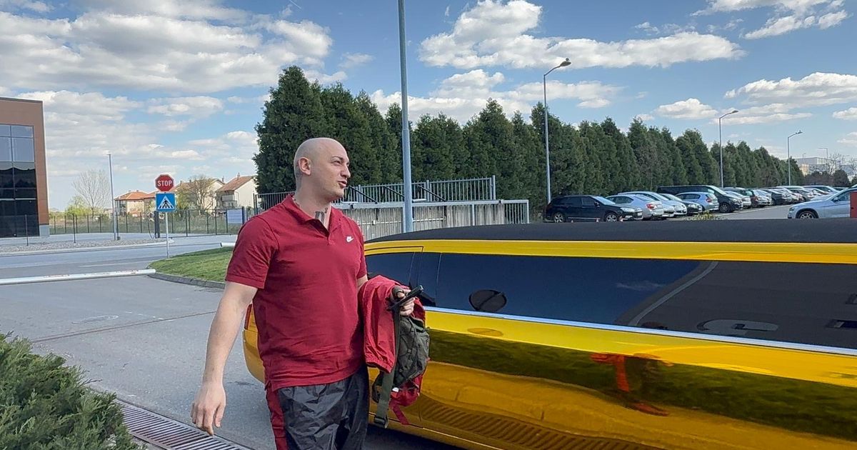 Desingerica u zlatnoj limuzini došao na snimanje, Karleuša skočila na njega: Hit scena! On odmah pozvao ženu