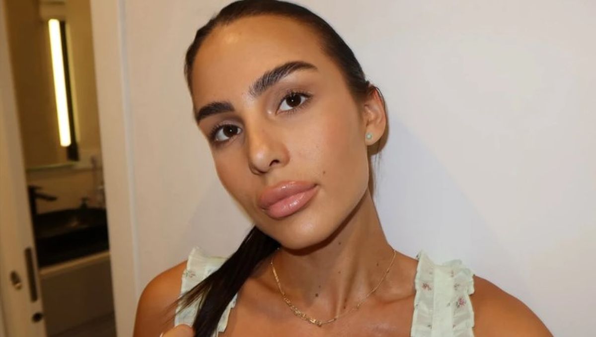 Anastasija pokazala lice bez trunke šminke: Ten nestvaran, a na dekolteu mašnica: Gudelj odmah reagovao