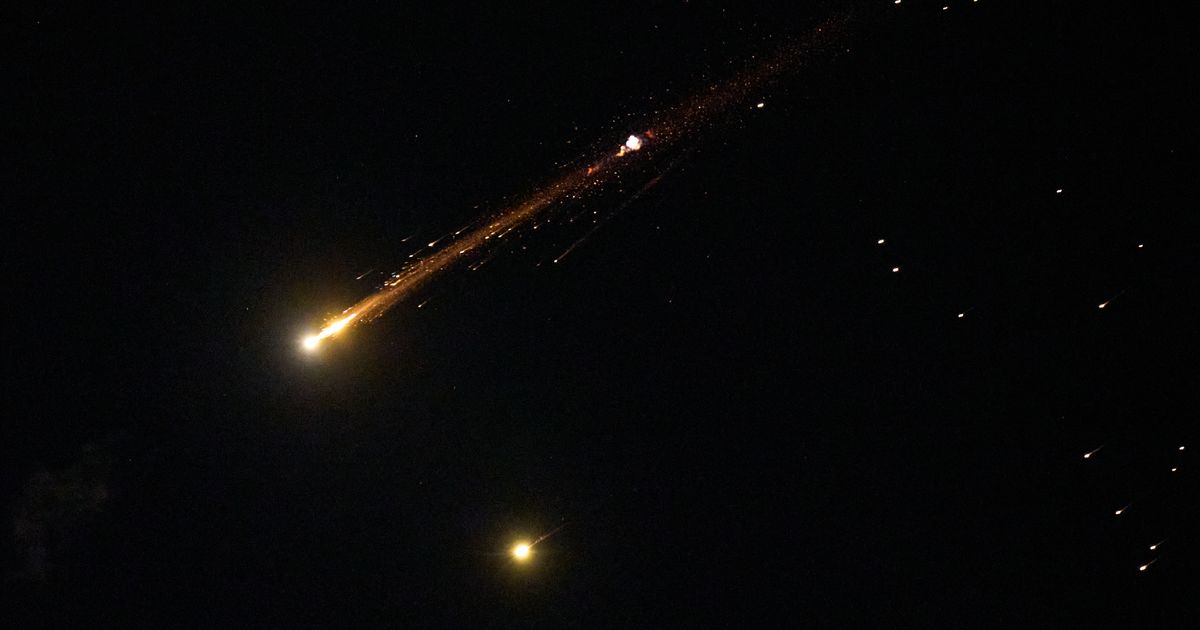 Dogovoren prekid vatre na Bliskom istoku: Tokom noći i dalje letele rakete, Iran ima plan, šta kaže Bela kuća?