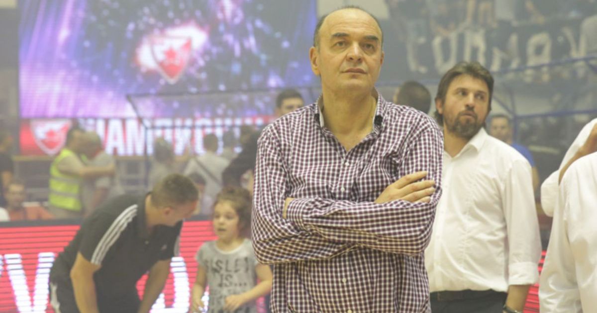 Ovo su svi čekali da vide: Ovako se Zvezda oprostila od Duška Vujoševića