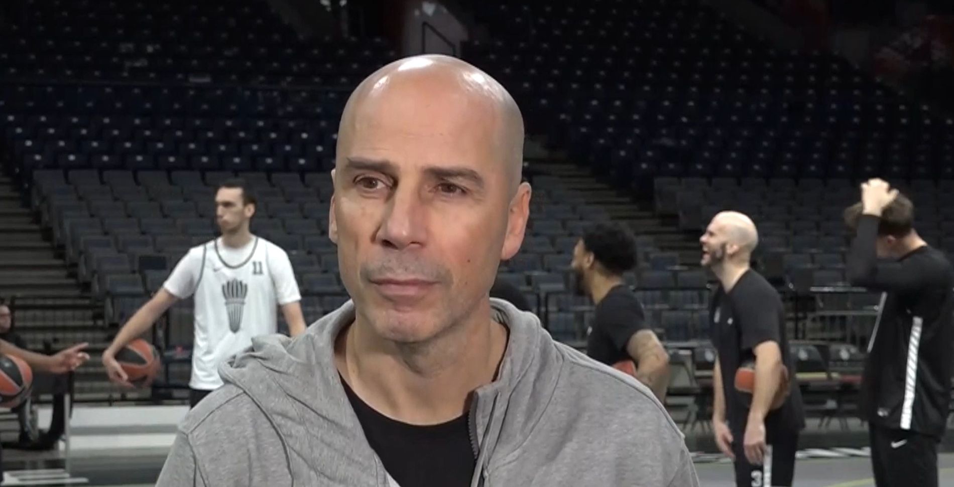 Đoan Penjaroja pred Žalgiris pomenuo Duška Vujoševića: "Dule... On je legenda, zaslužuje poštovanje navijača"