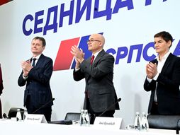 SNS GLAVNI ODBOR SEDNICA