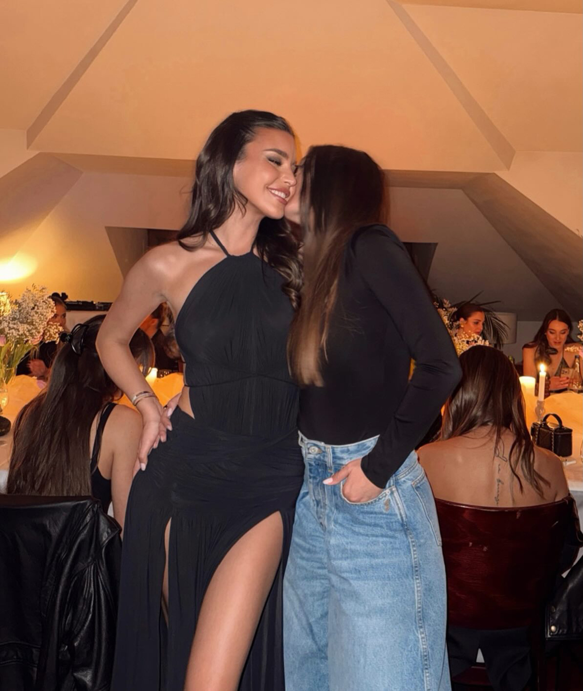 Vlahovićeva bivša blista nakon raskida: Vanja u haljini s prorezima slavila, Dušan joj nije ni čestitao