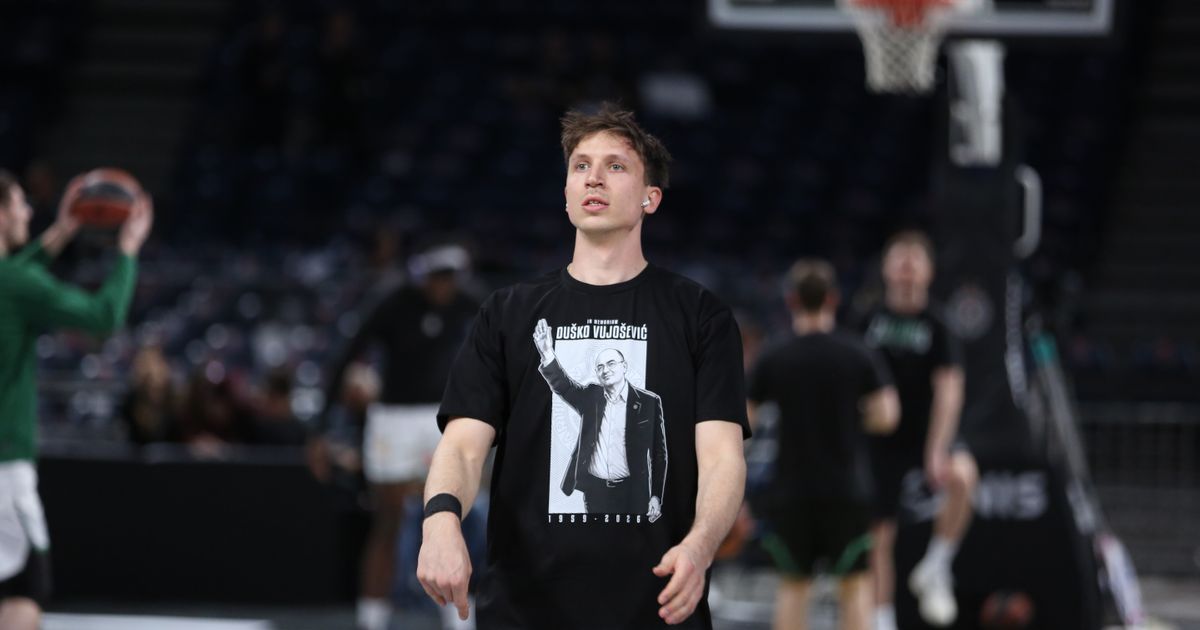 Košarkaši Partizana nose posebne majice u čast Duška Vujoševića, ovako su izašli na teren pred Žalgiris