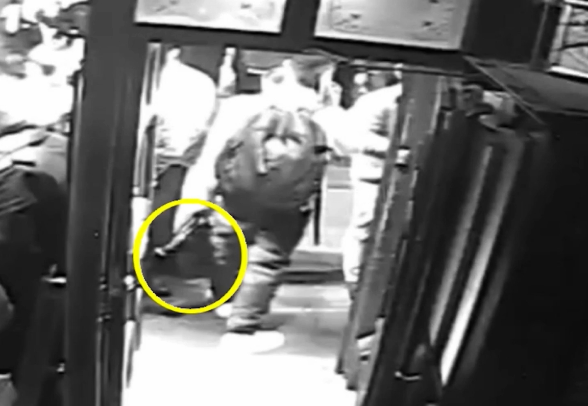 Ukrao torbicu u kafiću, a nije imao pojma da se unutra nalazi bogatstvo od 2,5 MILIONA EVRA